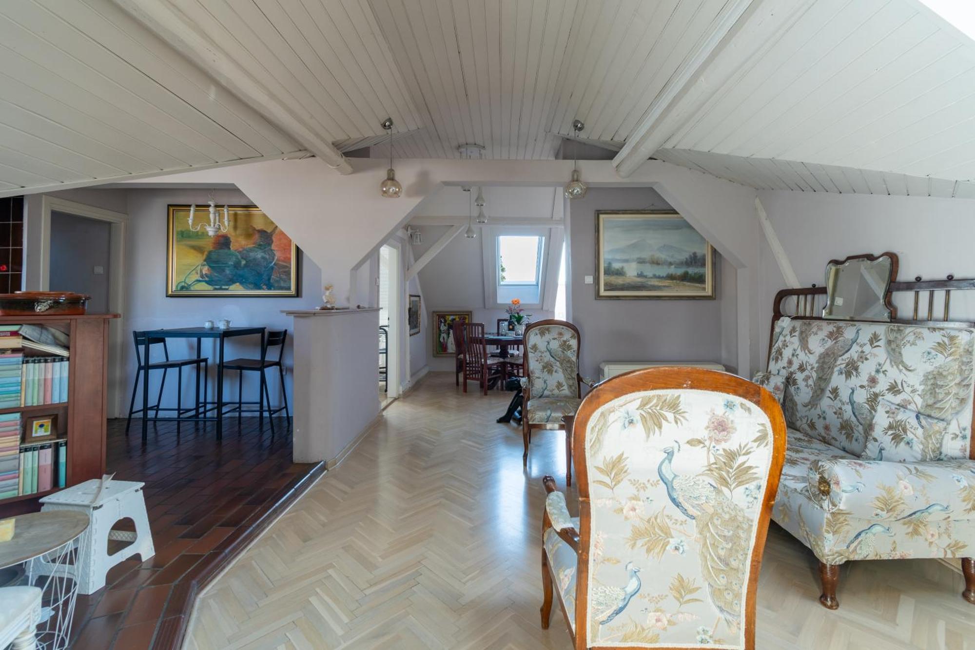 Klara Vracar 90 M2, Dve I Po Spavace Sobe *